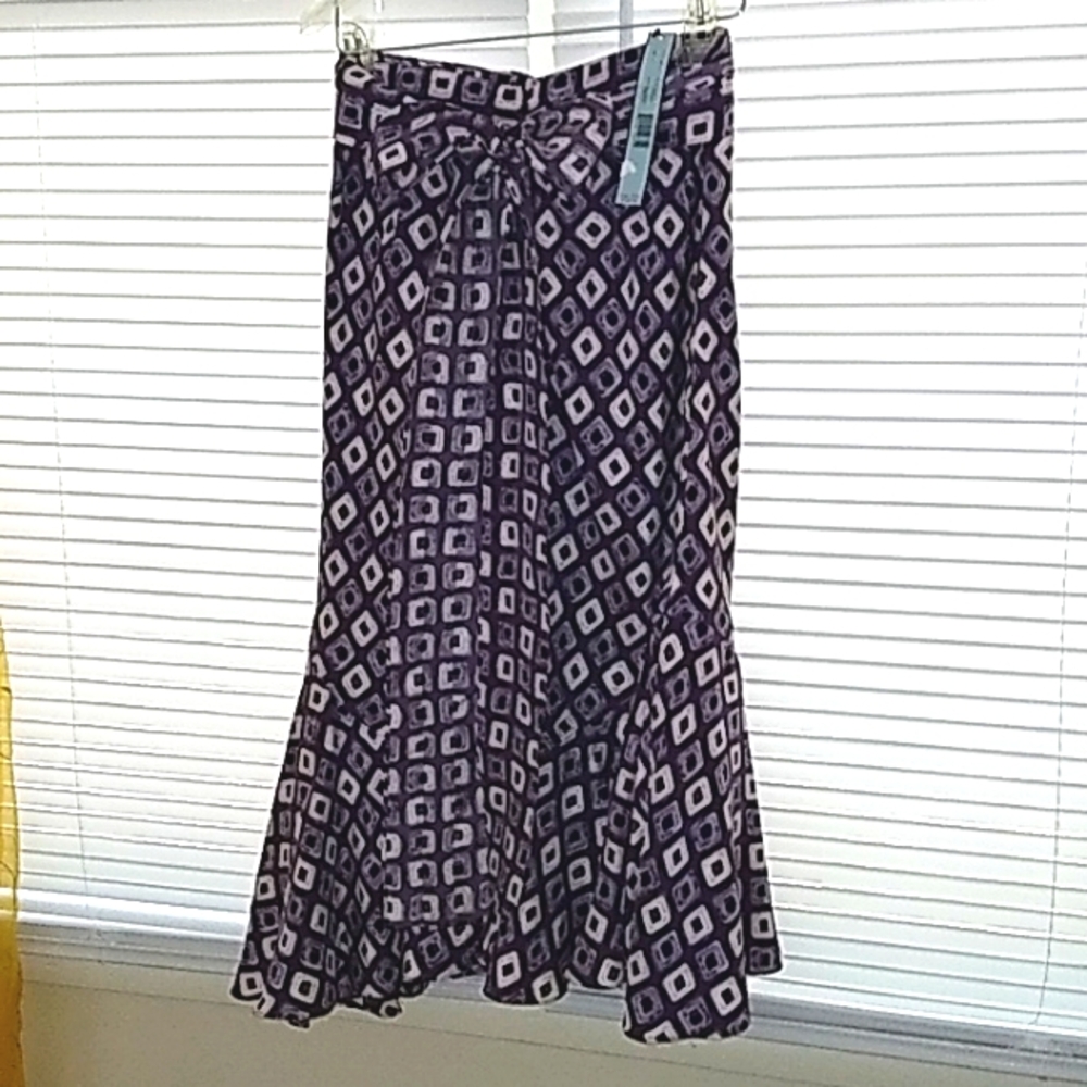 Perry Ellis silk Hobai skirt in  plum multi pebble print sz 8
